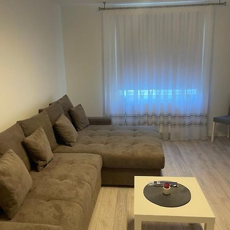 Apartament Incantator In Roman Exterior foto